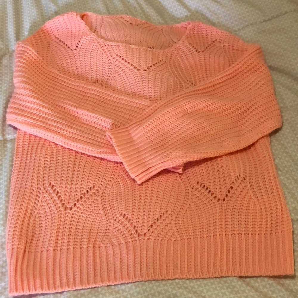 Peachy perfect sweater 🍑